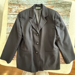 Vintage Harve Benard  by Benard Holtzman classic  Black Women's Blazer